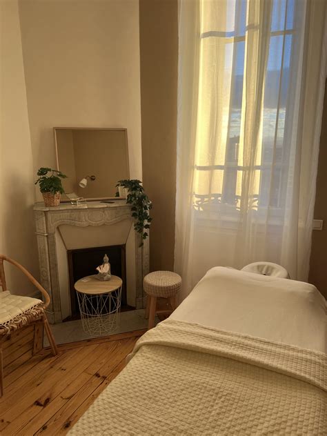 masseuse clermont ferrand|Kia Ora : Massage à domicile et méthode Renata França